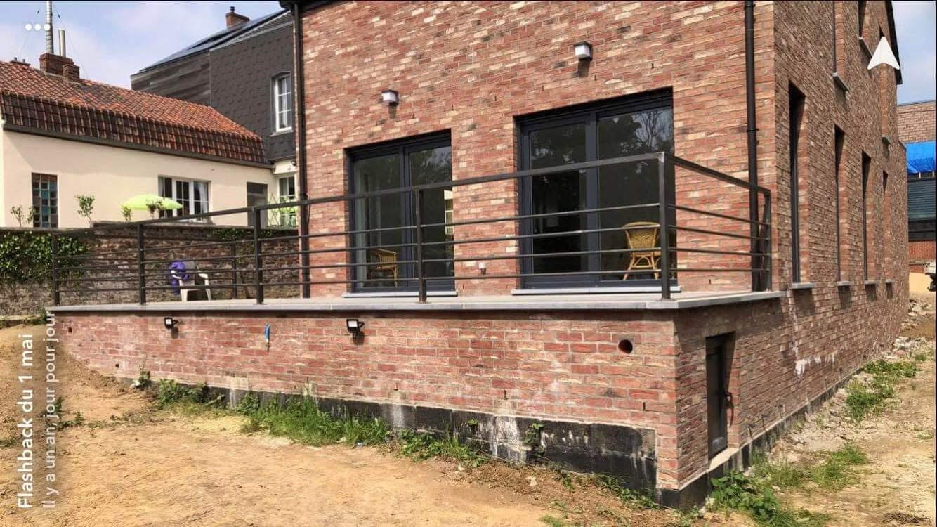 Garde-corps terrasse — barreaux acier